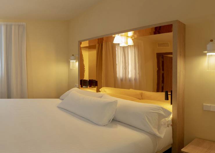 Junior suite Hotel SH Suite Palace Valencia Junior suite Hotel SH Suite Palace Valencia