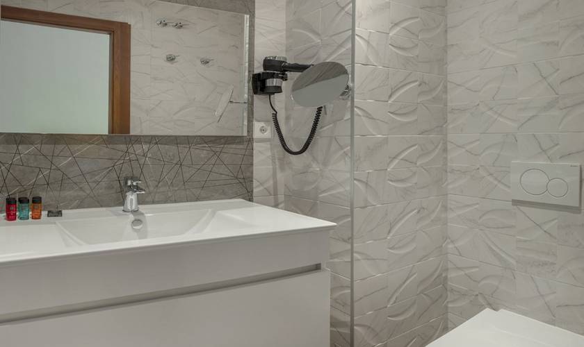 Standard room SH Suite Palace Hotel Valencia Standard room SH Suite Palace Hotel Valencia