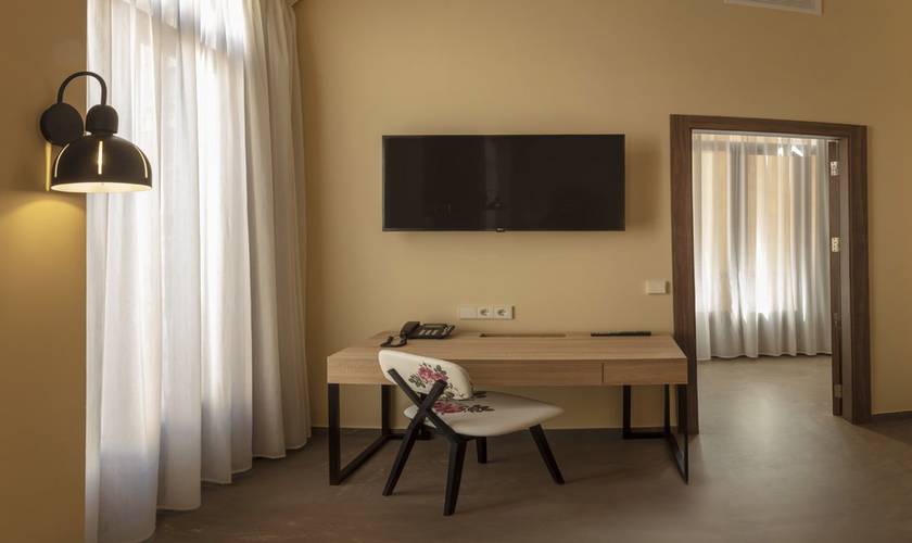 Superior room SH Suite Palace Hotel Valencia Superior room SH Suite Palace Hotel Valencia