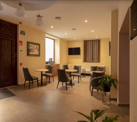 Entry SH Suite Palace Hotel at Valencia Entry SH Suite Palace Hotel at Valencia