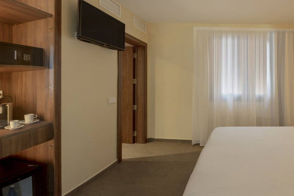 Junior suite SH Suite Palace Hotel Valencia Junior suite SH Suite Palace Hotel Valencia