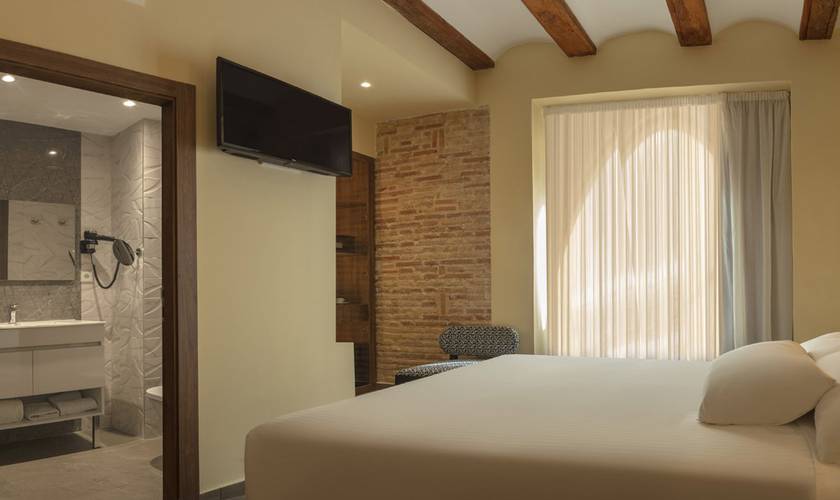 Standard room SH Suite Palace Hotel Valencia Standard room SH Suite Palace Hotel Valencia