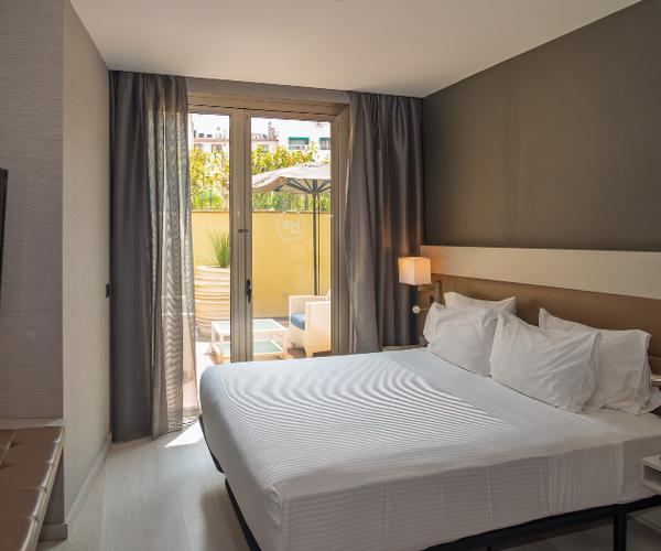 Junior suite SH Colón Valencia Hotel Junior suite SH Colón Valencia Hotel