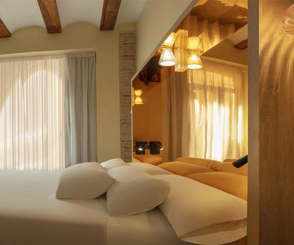 Standard Room SH Suite Palace Hotel Valencia Standard Room SH Suite Palace Hotel Valencia