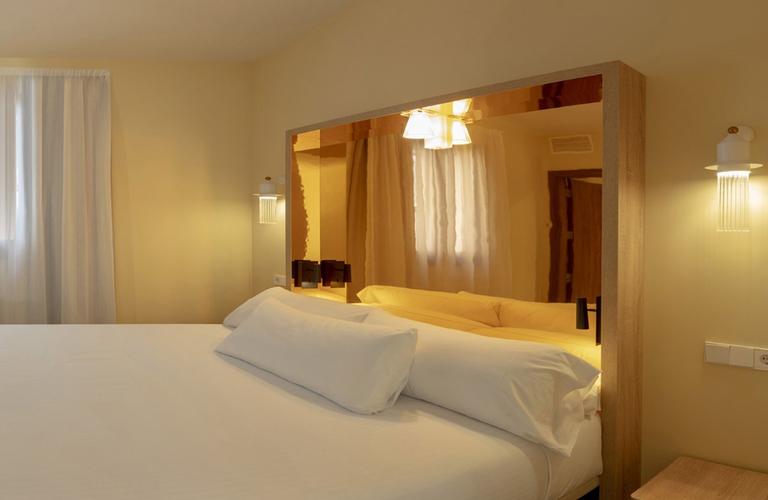 Junior Suite SH Suite Palace Hotel Valencia Junior Suite SH Suite Palace Hotel Valencia