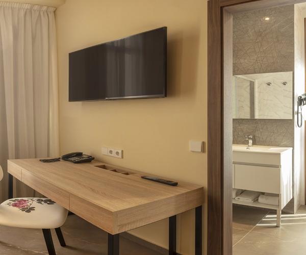 Superior Room SH Suite Palace Hotel Valencia Superior Room SH Suite Palace Hotel Valencia