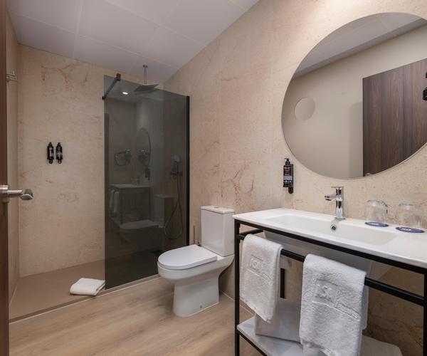 Habitación Superior Hotel Molina Plaza by SH Hoteles Molina de Segura, Murcia Habitación Superior Hotel Molina Plaza by SH Hoteles Molina de Segura, Murcia