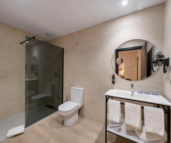 Habitación Familiar Hotel Molina Plaza by SH Hoteles Molina de Segura, Murcia Habitación Familiar Hotel Molina Plaza by SH Hoteles Molina de Segura, Murcia