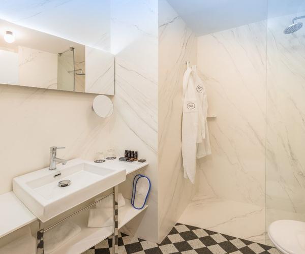 Habitación con vistas (17m2) Hotel SH Inglés Valencia Habitación con vistas (17m2) Hotel SH Inglés Valencia