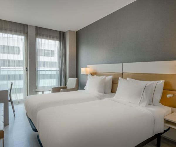 Standard with city views SH Colón Valencia Hotel Standard with city views SH Colón Valencia Hotel