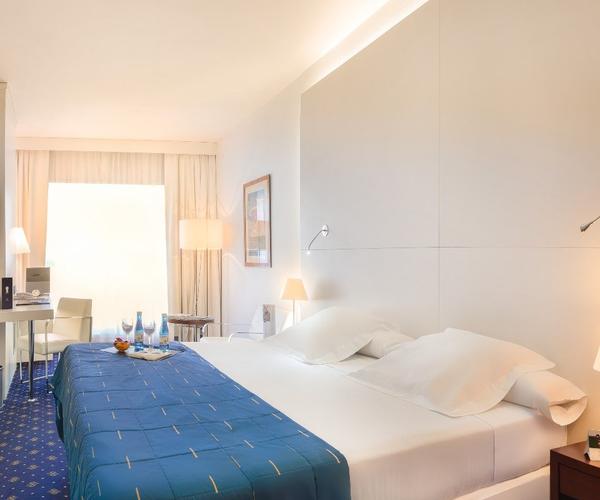Junior suite familiar Hotel SH Valencia Palace Junior suite familiar Hotel SH Valencia Palace