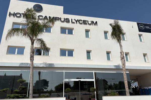 {'titulo': 'Fachada', 'imagen': 'uploads/galeriahoteles/sh_campus0.jpg', 'descripcion': ''} Hotel SH Campus Lyceum Moncada, Valencia {'titulo': 'Fachada', 'imagen': 'uploads/galeriahoteles/sh_campus0.jpg', 'descripcion': ''} Hotel SH Campus Lyceum Moncada, Valencia
